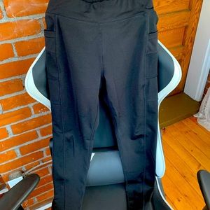 Pop fit black leggings